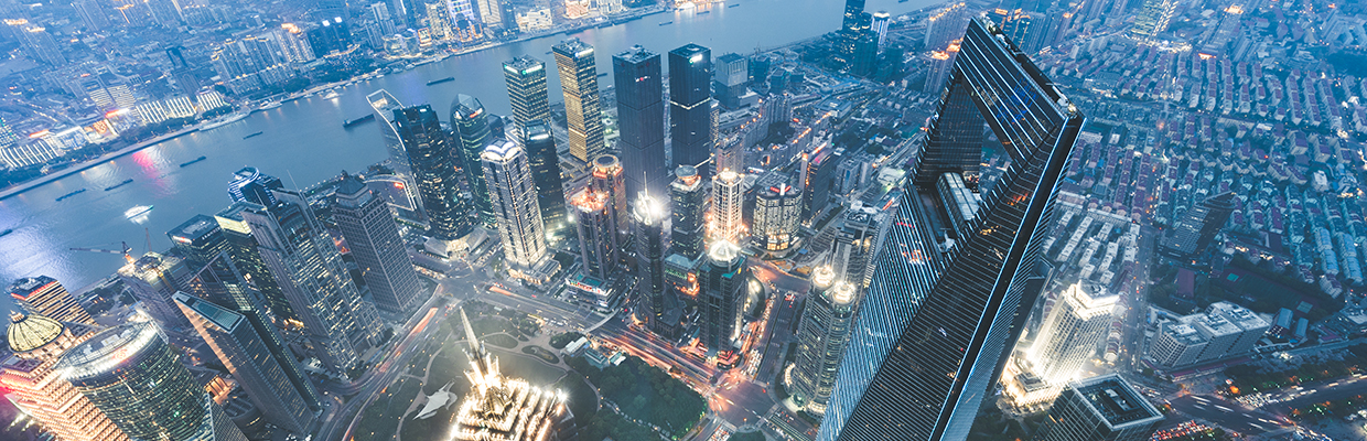 上海陆家嘴夜景图；图片用于手机结构性产品页面